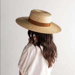 Gigi Pip Capri Medium Straw Hat in Blanched Almond